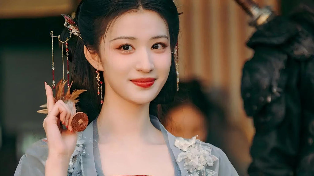 《成何體統》王楚然少女感淡妝到妖女紅眼妝：日常妝×魅惑妝一次學會