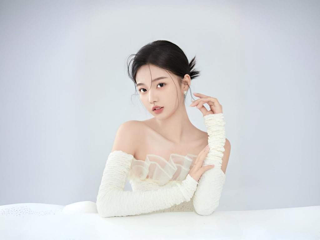 2026美白保養結構亮白趨勢封面 Asian woman clear bright skin beauty 2026