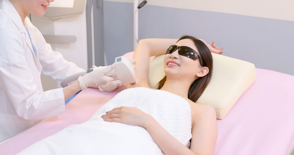 冰點脫毛真係唔痛？實測：「動態冷凍噴霧」vs「接觸式冷卻」邊種先係真·無痛？