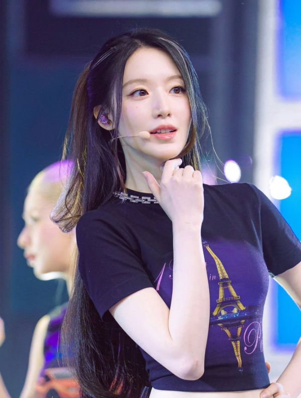 揭秘女明星葉舒華美白保養法，塑造如相中藝人般白皙透亮的護膚膚色。